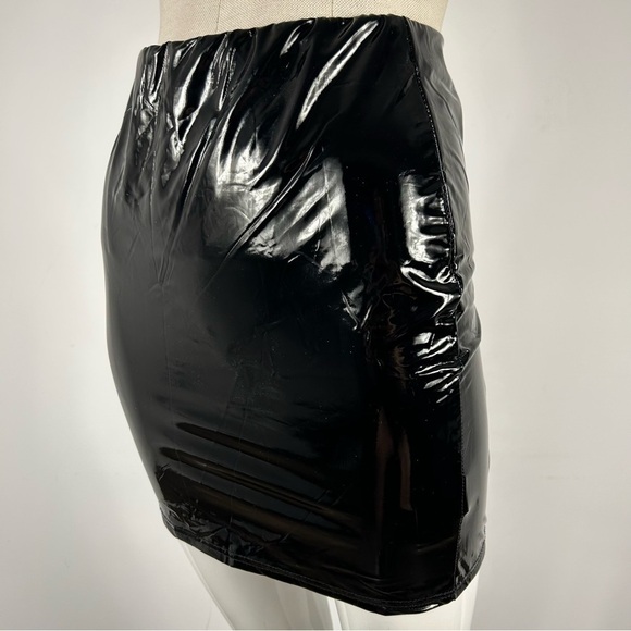 ❤️ NWT Missguided patent leather Skirt 4 - Picture 4 of 12